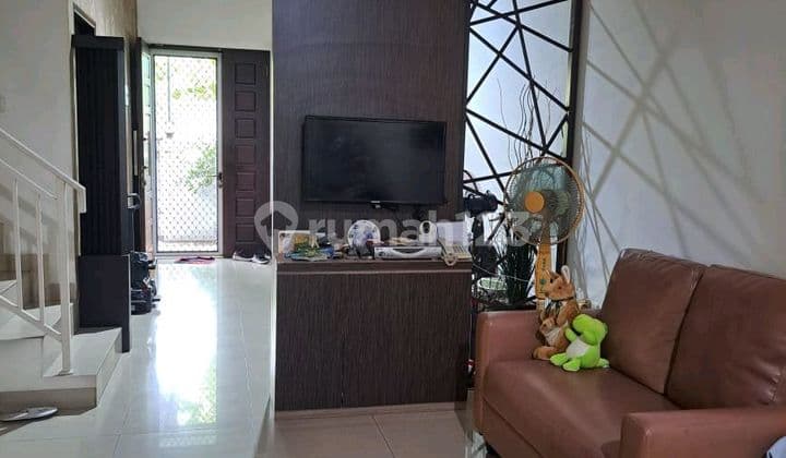 Jual Rumah Semi Furnished Taman Surya 3 Jak Bar