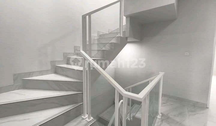 Sell New House Sunrice Garden West Jakarta