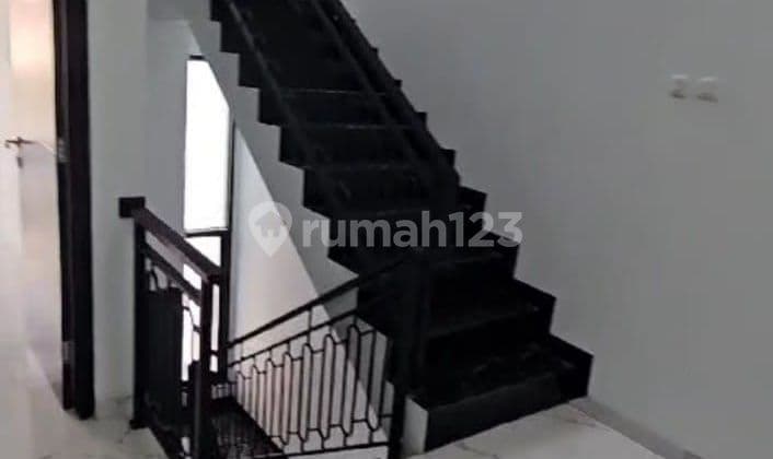 Jual Rumah Baru Taman Ratu Indah Jak Bar