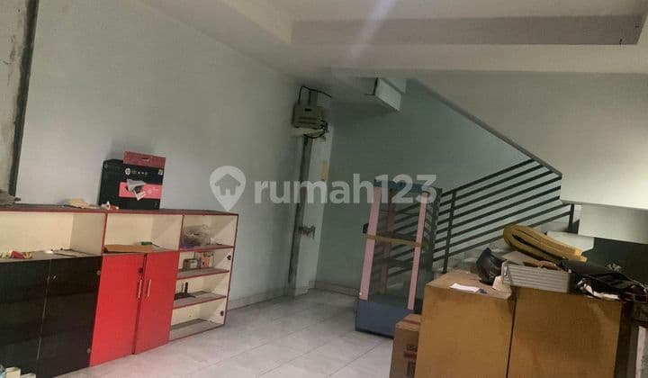 Joglo Warehouse Rental in West Jakarta