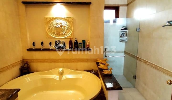 Sell Luxury House Green Ville West Jakarta