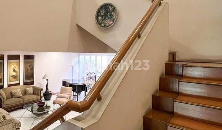 For Sale Modern Minimalist Ready-to-Occupy House in Menteng Area