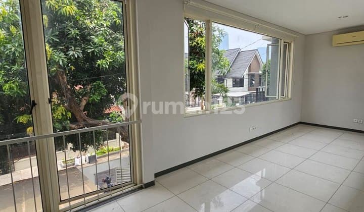 Rumah Siap Huni, Semi Furnished Area Senopati