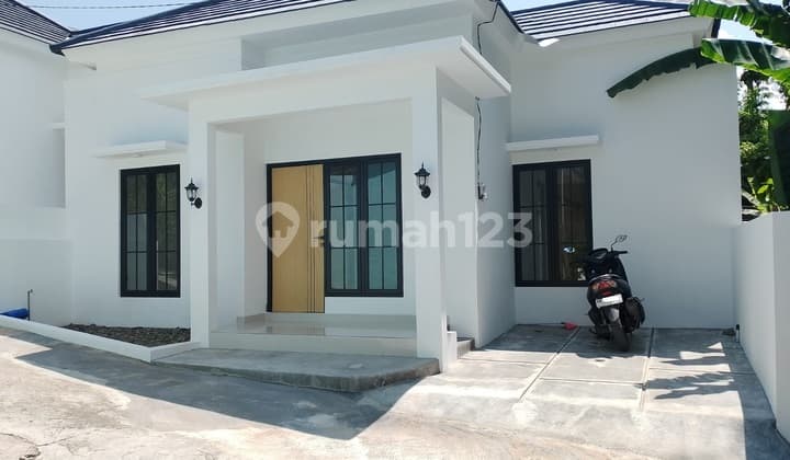 Dijual Rumah Baru Siap Huni Selatan Kampus Umy di Yogyakarta