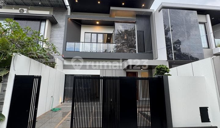 Di Jual Rumah Mewah Premium - Jl. Kaliurang Km 12 di Yogyakarta (Masih 1 Unit)