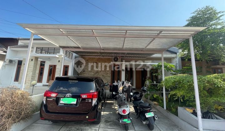 For Sale: House in an Elite Housing Complex Near Parangtritis Ringroad in Yogyakarta