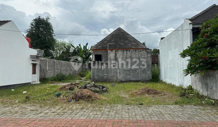 Tanah Kapling HOOK di Belakang Pom Bensin Kadipiro dekat Jalan Tinosidin di Yogyakarta