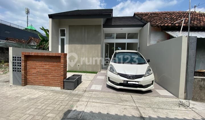 Dijual Rumah Mungil Modern Murah Dekat Malioboro di Kota Yogyakarta