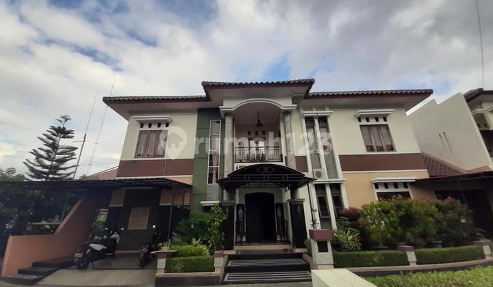 Dijual Rumah Mewah 2 Lantai Dalam Perumahan Dekat Malioboro di Yogyakarta