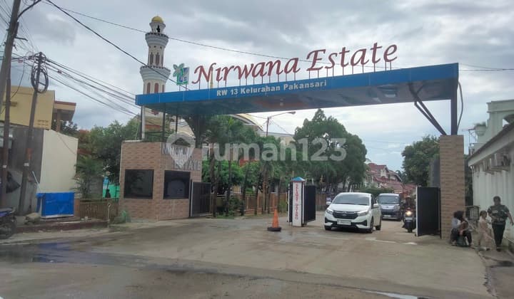 Rumah Strategis di Perumahan Nirwana Estate Cibinong