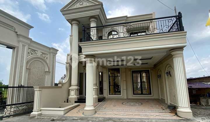 Rumah Mewah Classic Modern Private Pool Dekat Ring Road Barat