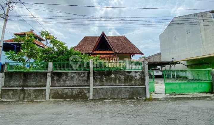 FOR SALE 2-STORY HOUSE IN MALIOBORO YOGYAKARTA