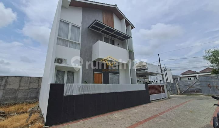 RUMAH 2 LANTAI KAWASAN PREMIUM, DEKAT JCM MALL SLEMAN