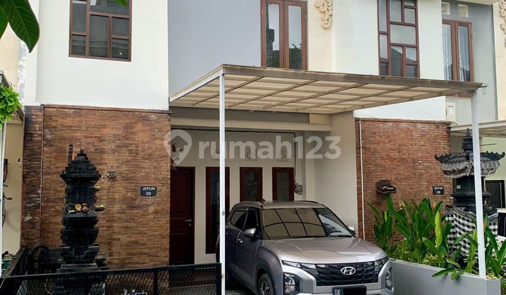 Rumah Sewa 2 Lantai 2 Kamar Furnished Lahan 66M2 Lokasi Panjer