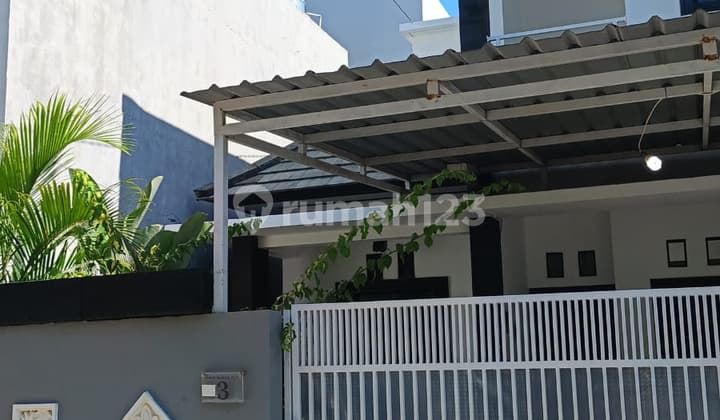 RUMAH 2 LANTAI 3 KAMAR LAHAN 110M2 LOKASI DI TUKAD BADUNG