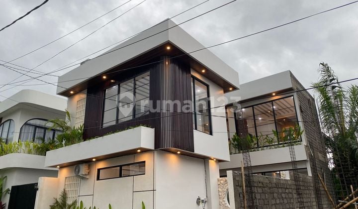 Brand New Villa 3 Kamar Furnished Lahan 135M2 di Tumbak Bayuh