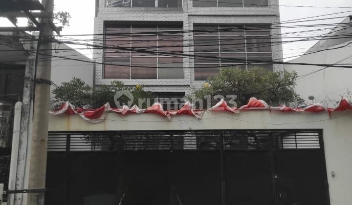 Kantor Siap Pakai di Raya Kedung Cowek