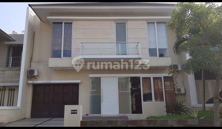 Quick Sale House In Royal Residence