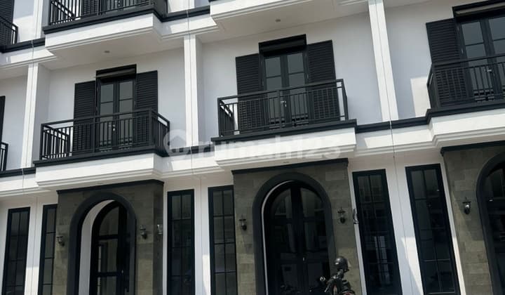 Ruko Baru Gress Siap Pakai di La Fluer Sby Barat