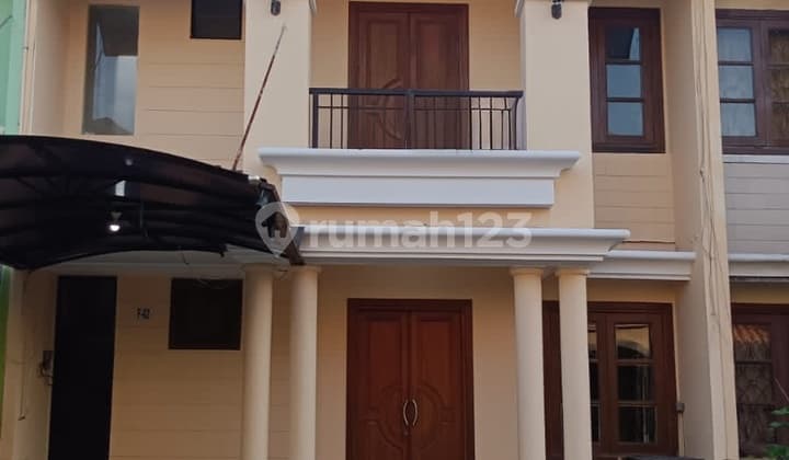 Rumah Siap Huni di Jemursari Regency Surabaya