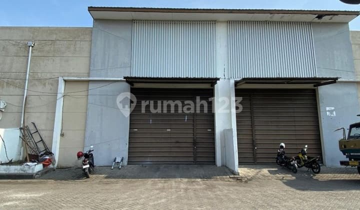 Ready-to-Use Warehouse in Prambanan Blizland Gresik