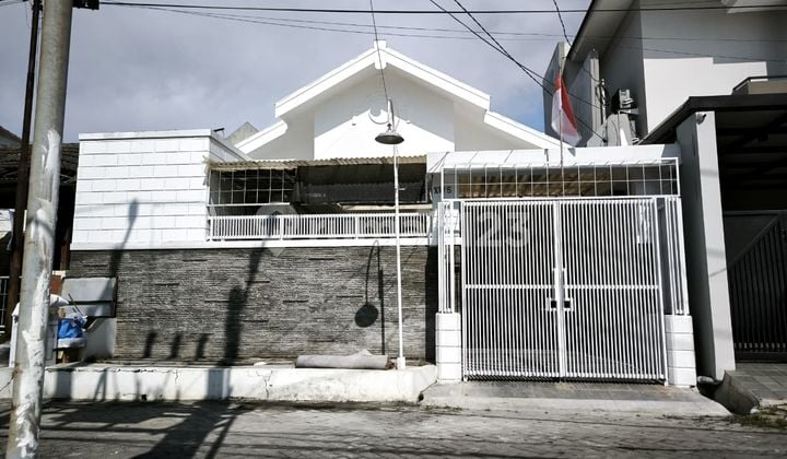 Dijual Rumah Semi Furnish Siap Huni Wiguna Tengah