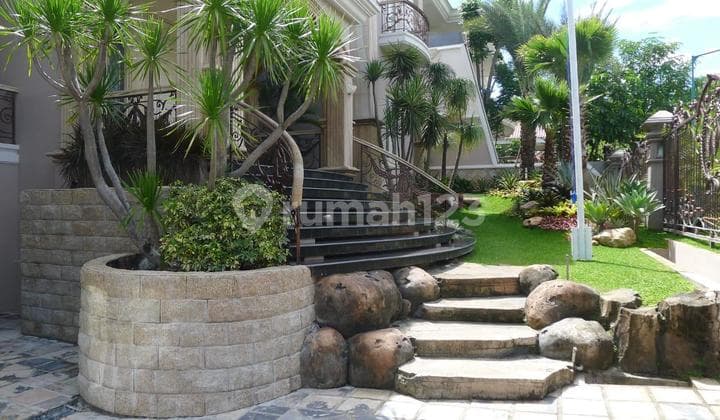 Dijual Rumah Mewah Graha Family Golf View