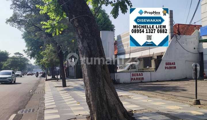 Disewakan Bangunan Cocok Untuk Usaha Resto, Klinik, Bank