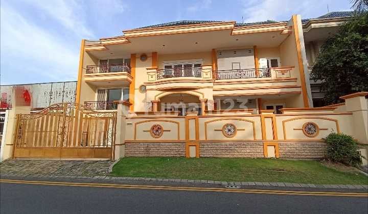 Disewakan Rumah Area Komersial Double Way Citraland Surabaya