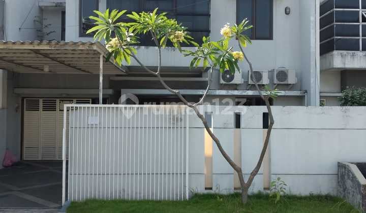 Jual Rumah 2 Lantai Rayan Regency Dekat Graha Famili