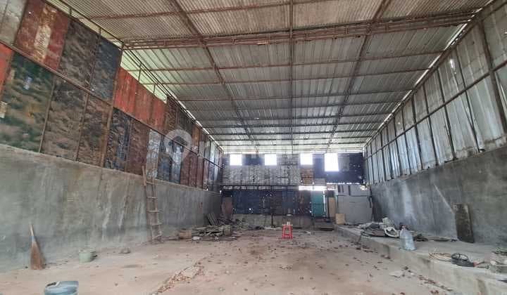 Gudang Kapuk Poglar Ukuran 10 X 15 Siap Pakai Hadap Barat