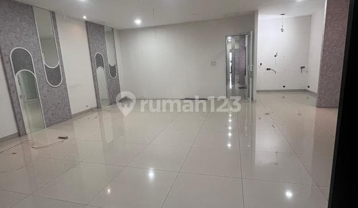 Jarang Ada Ruko Soho Ebony Pik 8 X 18 Meter Siap Pakai