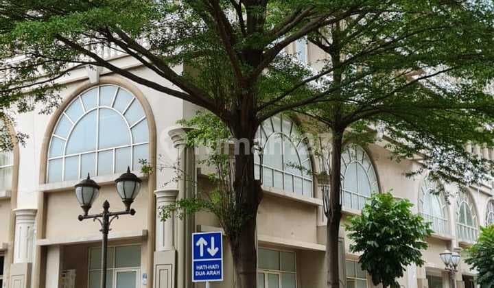 Ruko Sedayu Square Hoek 4,5 x 15 3 Lantai Siap Pakai