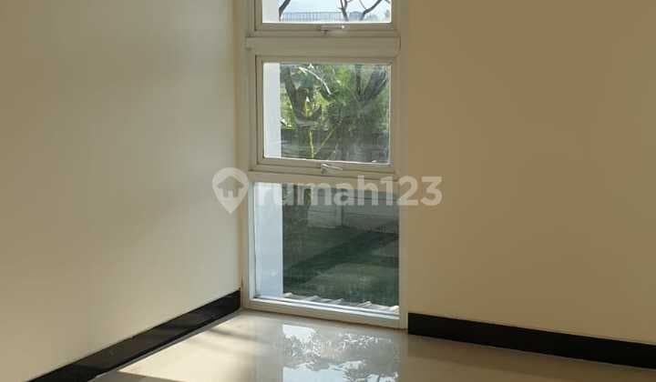 rumah minimalis modern di taman kopo indah 5