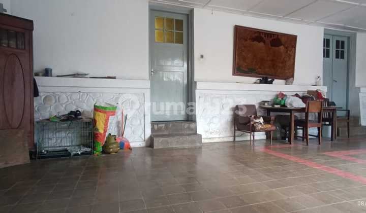 Dijual / Disewakan Rumah Daerah Sayap Gatsu