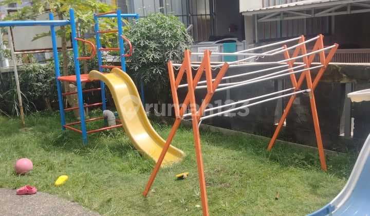 Disewakan/dijual Rumah Luas Sayap Sutami