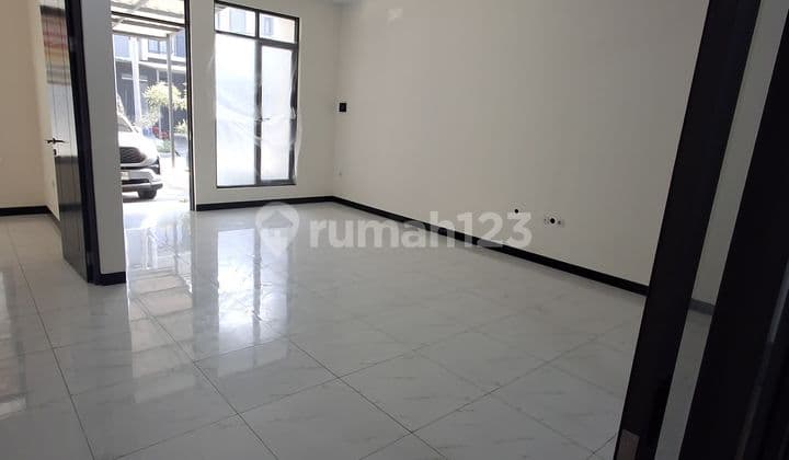 rumah baru 2 lantai di taman kopo indah