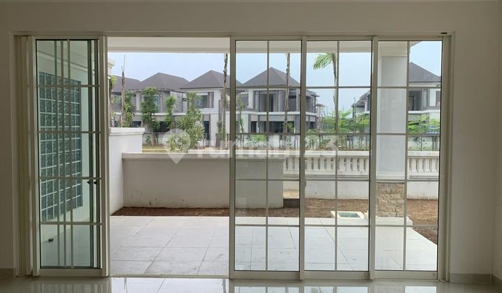Podomoro Anapuri Hook View Danau dan Depan Ada Play Ground