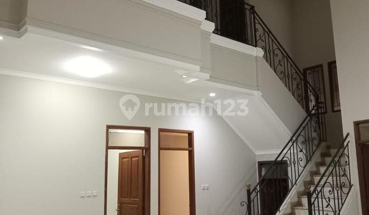 For Sale / For Rent House Mekarwangi Bandung