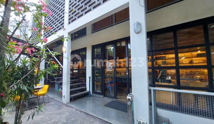 For Rent: Commercial Space for Restaurant/Coffee Shop/Co-Working Space on Dr. Otten Main Road