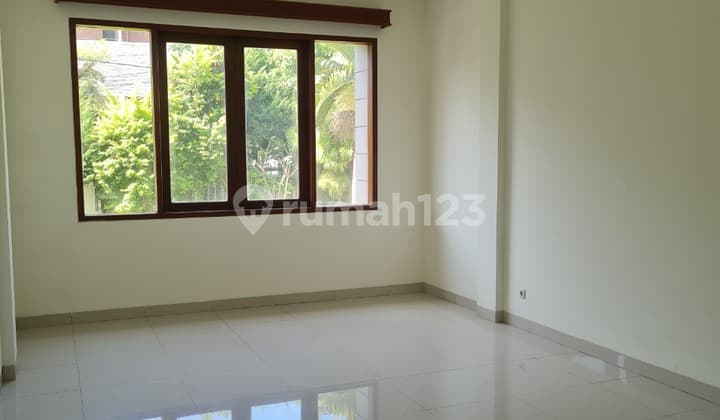 Comfortable Modern House in Setra Murni, Ready to Move In