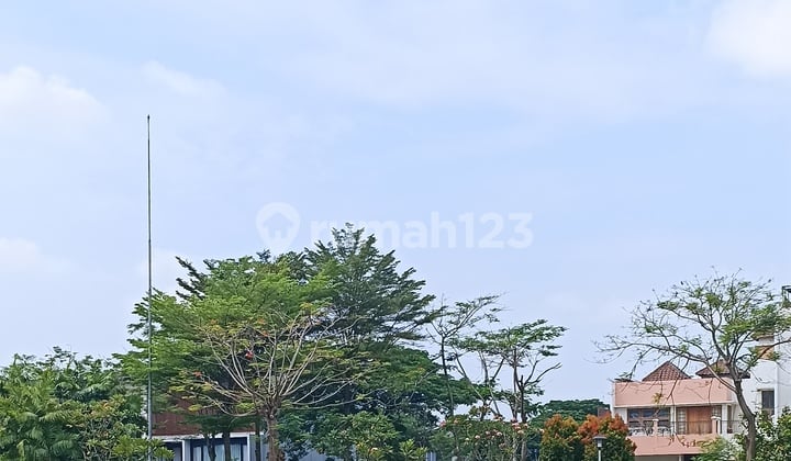 Dijual Kavling Siap bangun di Cluster Scarlet @ Springs Summarecon Serpong, View Condovilla, Dekat Danau, lokasi sangat ciamik.