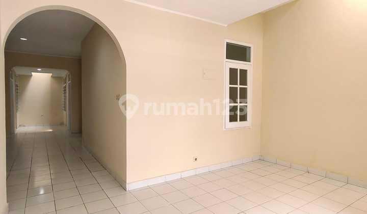 Rumah Siap Huni di Lebak Bulus
