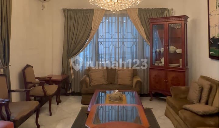 Dijual Rumah Bagus Siap Huni di Wijaya, Kebayoran Baru