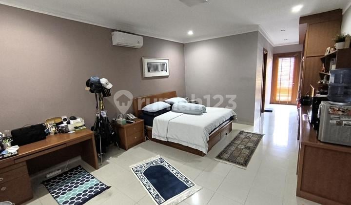 Dijual Rumah Bagus Siap Huni di Jl. Cipete, Kebayoran Baru