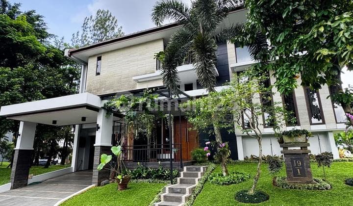 Dijual Rumah Mewah Semi Furnished di The Green, Bsd City