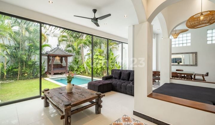 Leasehold 30 Years Modern Villa In Complex Area Petitenget Seminyak Bali