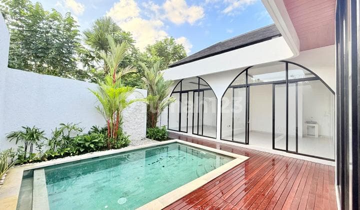 LEASEHOLD 20 YEARS BRAND NEW VILLA MODERN STYLE IN PERERENAN NEAR CANGGU BALI