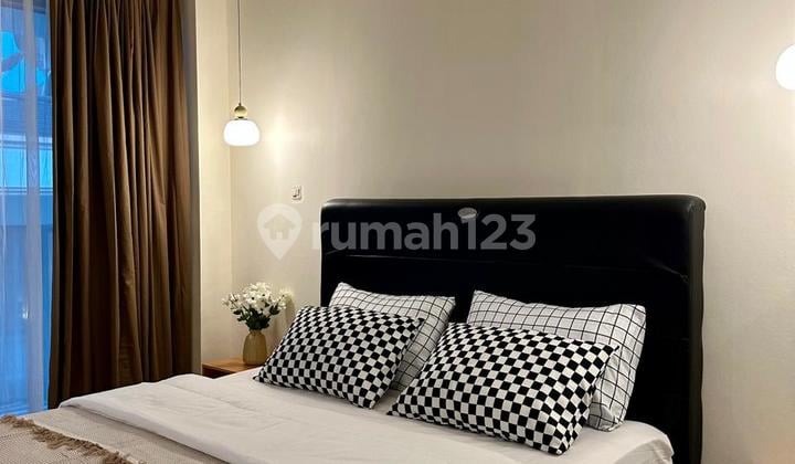 GUEST HOUSE WITH COZY LIVING AREA IN KEROBOKAN NEAR CANGGU AND SEMINYAK BALI