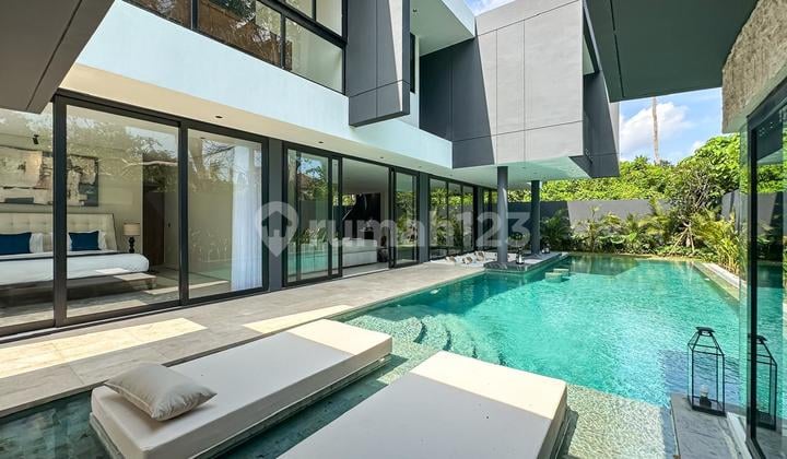 NEW MODERN LUXURY 5BR VILLA NEAR THE BEACH IN PERERENAN BALI
